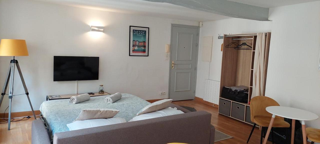 Beau Studio Cosy Calme En Face Du Port Sur Le Quai Lägenhet Dieppe Exteriör bild