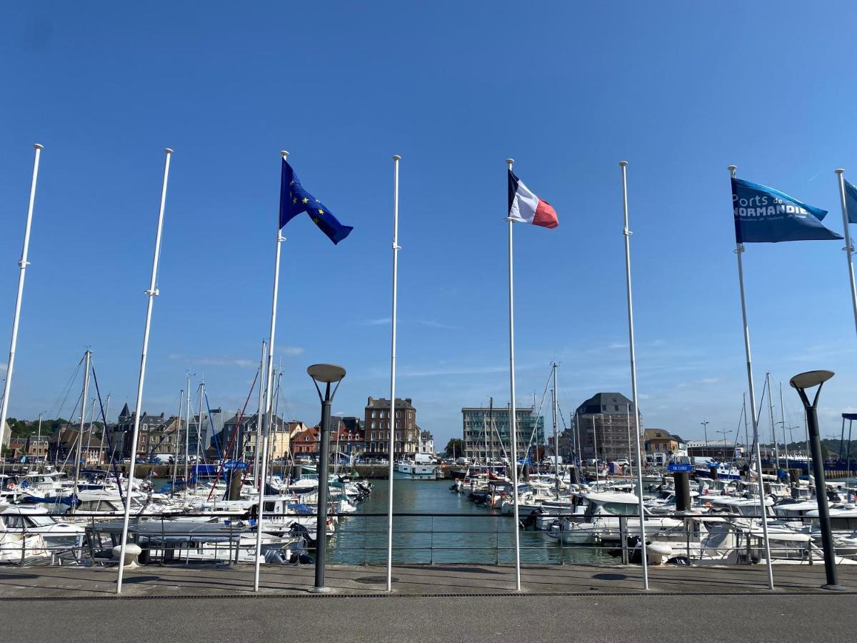 Beau Studio Cosy Calme En Face Du Port Sur Le Quai Lägenhet Dieppe Exteriör bild